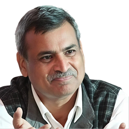 Dr. Raman Saxena